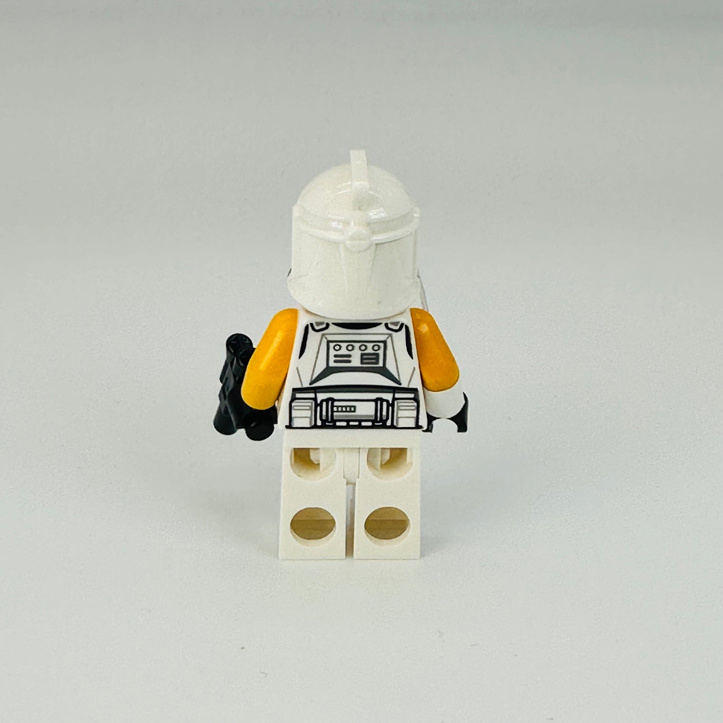 sw1146: Clone Trooper Commander (Phase 1) - Bright Light Orange Arms, Nougat Head - Bricks and Minifigs Sioux Falls