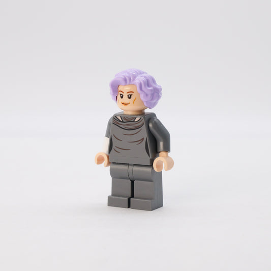 sw0863: Vice Admiral Holdo - Bricks and Minifigs Sioux Falls