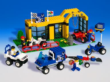 6426: Town Super Cycle Center - Bricks and Minifigs Sioux Falls