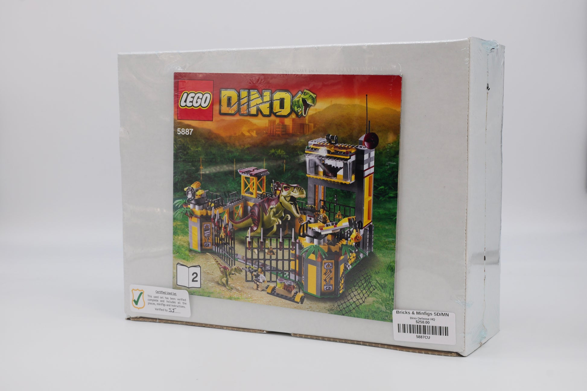 Dino Defense HQ - Bricks and Minifigs Sioux Falls