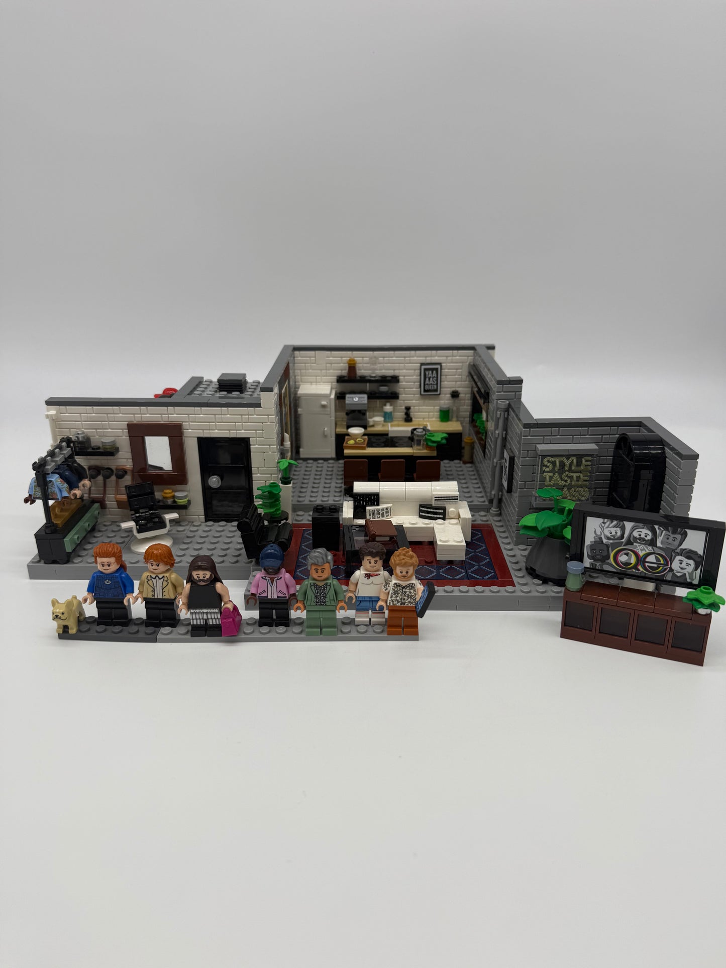 Queer Eye — The Fab 5 Loft - Bricks and Minifigs Sioux Falls