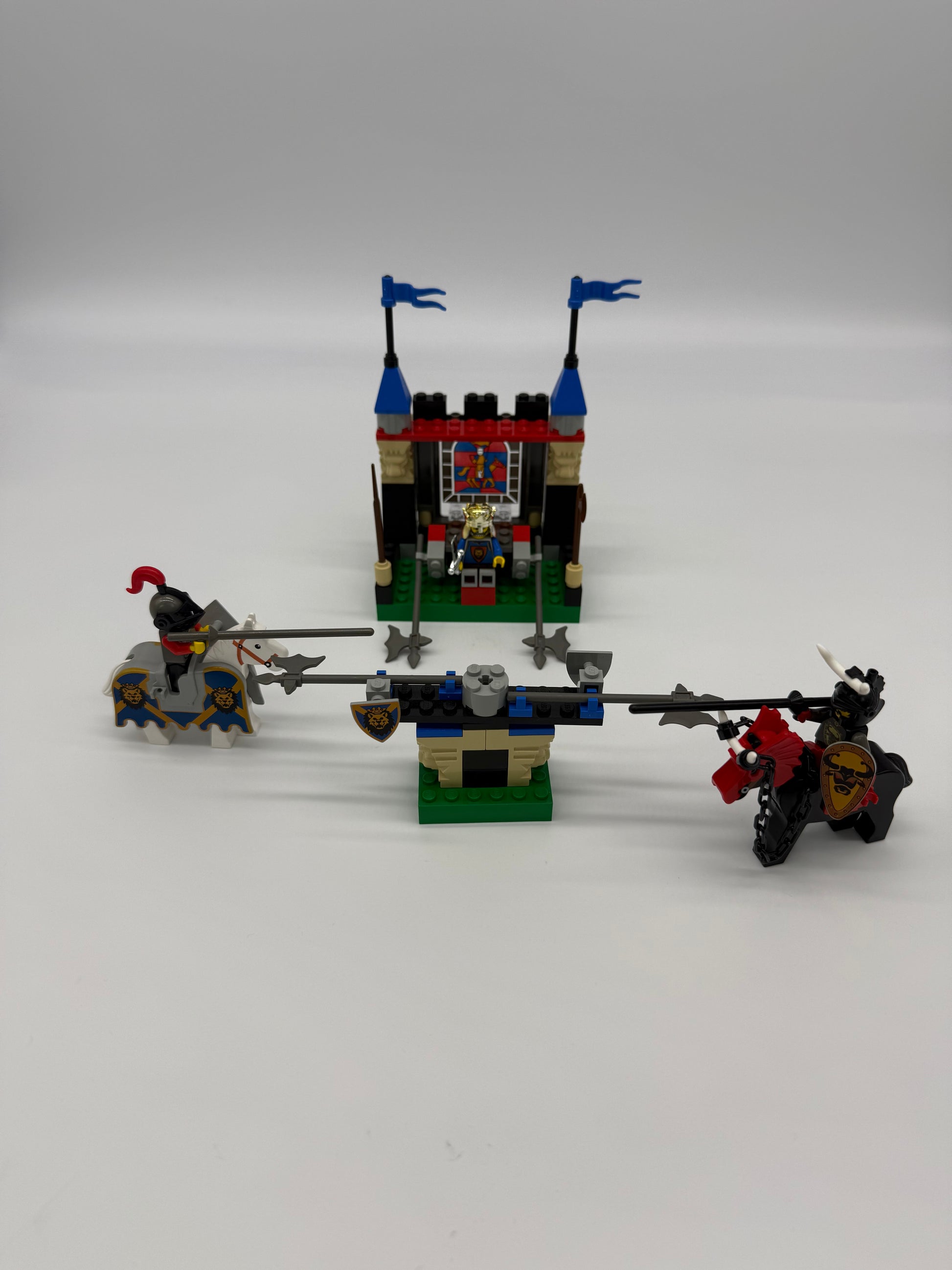 Royal Joust - Bricks and Minifigs Sioux Falls