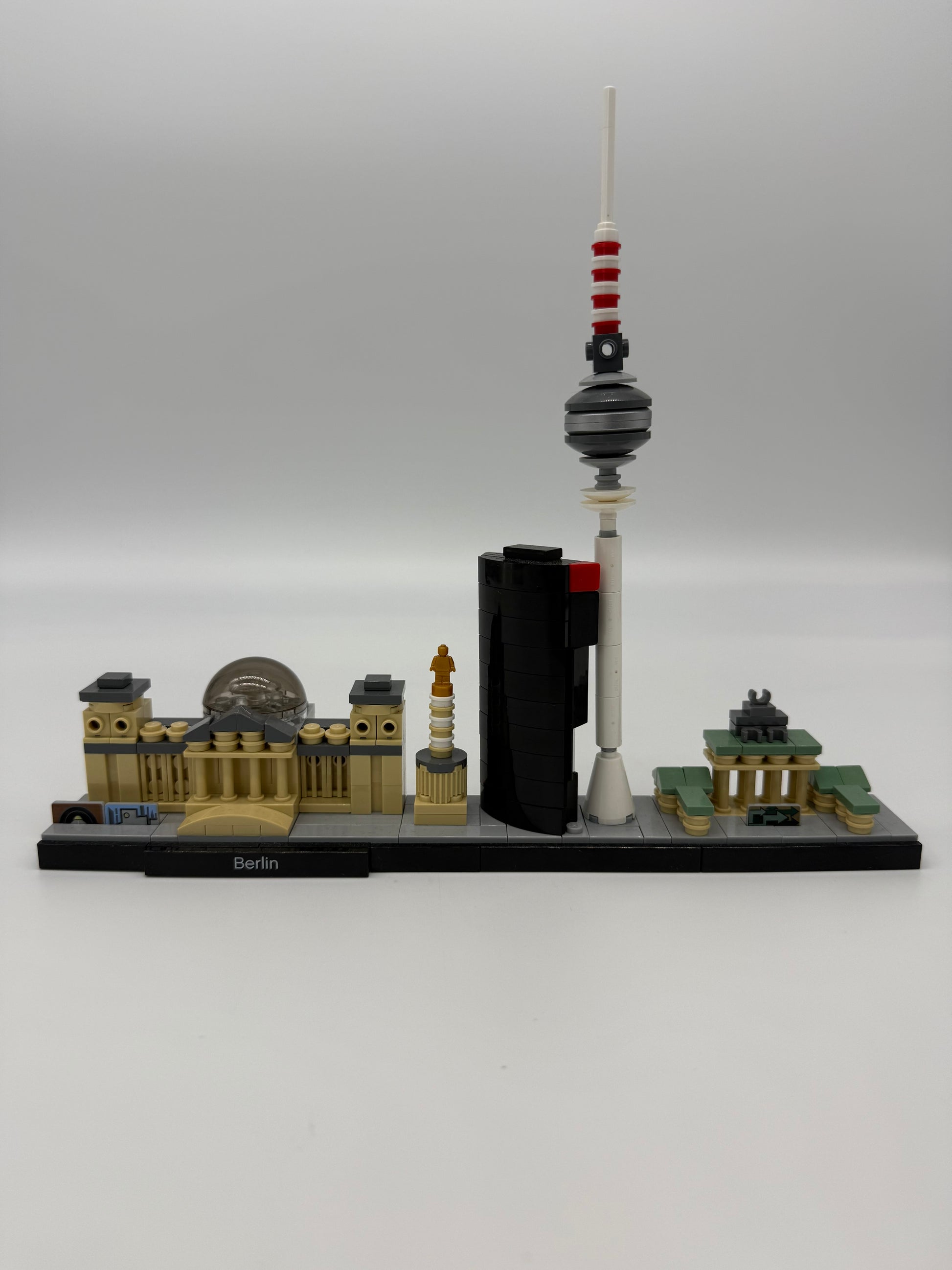Berlin - Bricks and Minifigs Sioux Falls