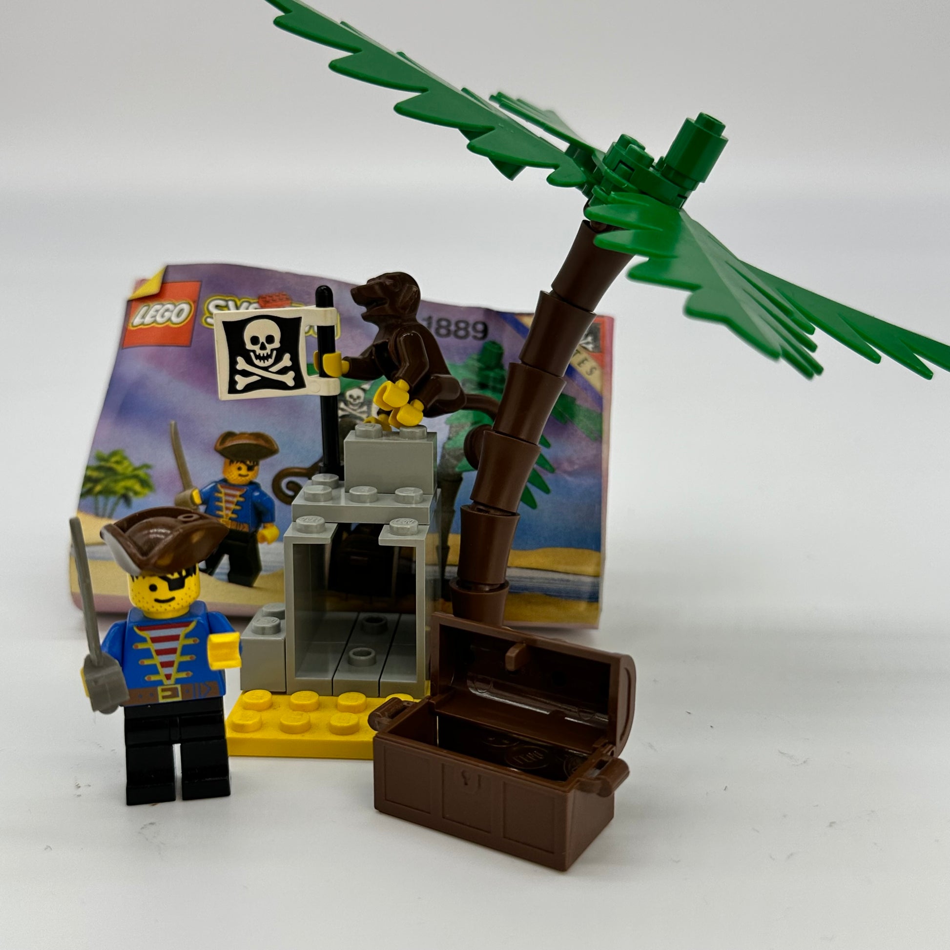 1889 Pirates Treasure Hold - Bricks and Minifigs Sioux Falls