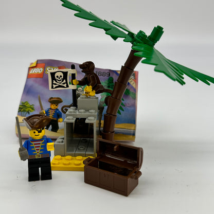 1889 Pirates Treasure Hold - Bricks and Minifigs Sioux Falls