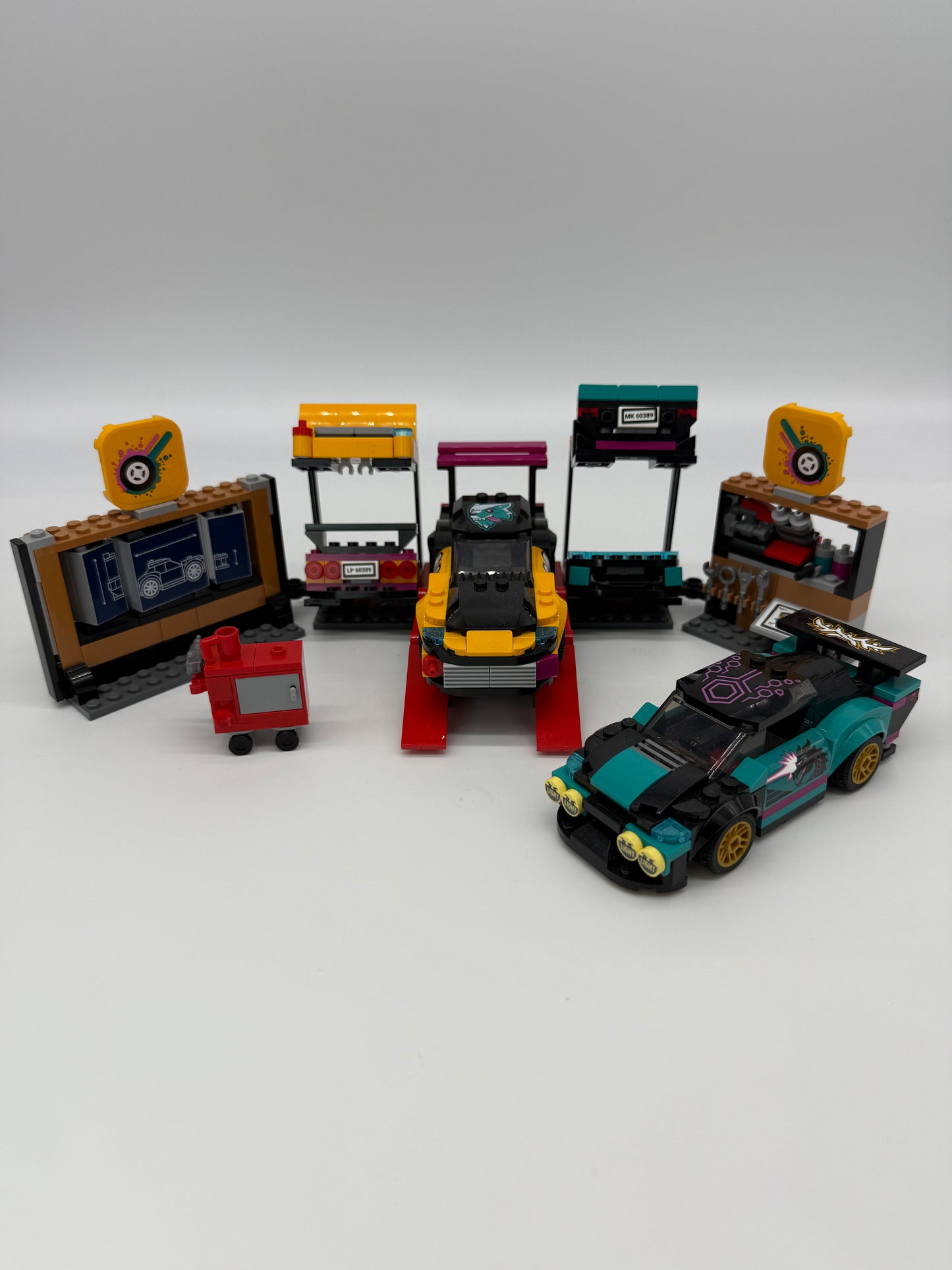 Custom Car Garage - Bricks and Minifigs Sioux Falls