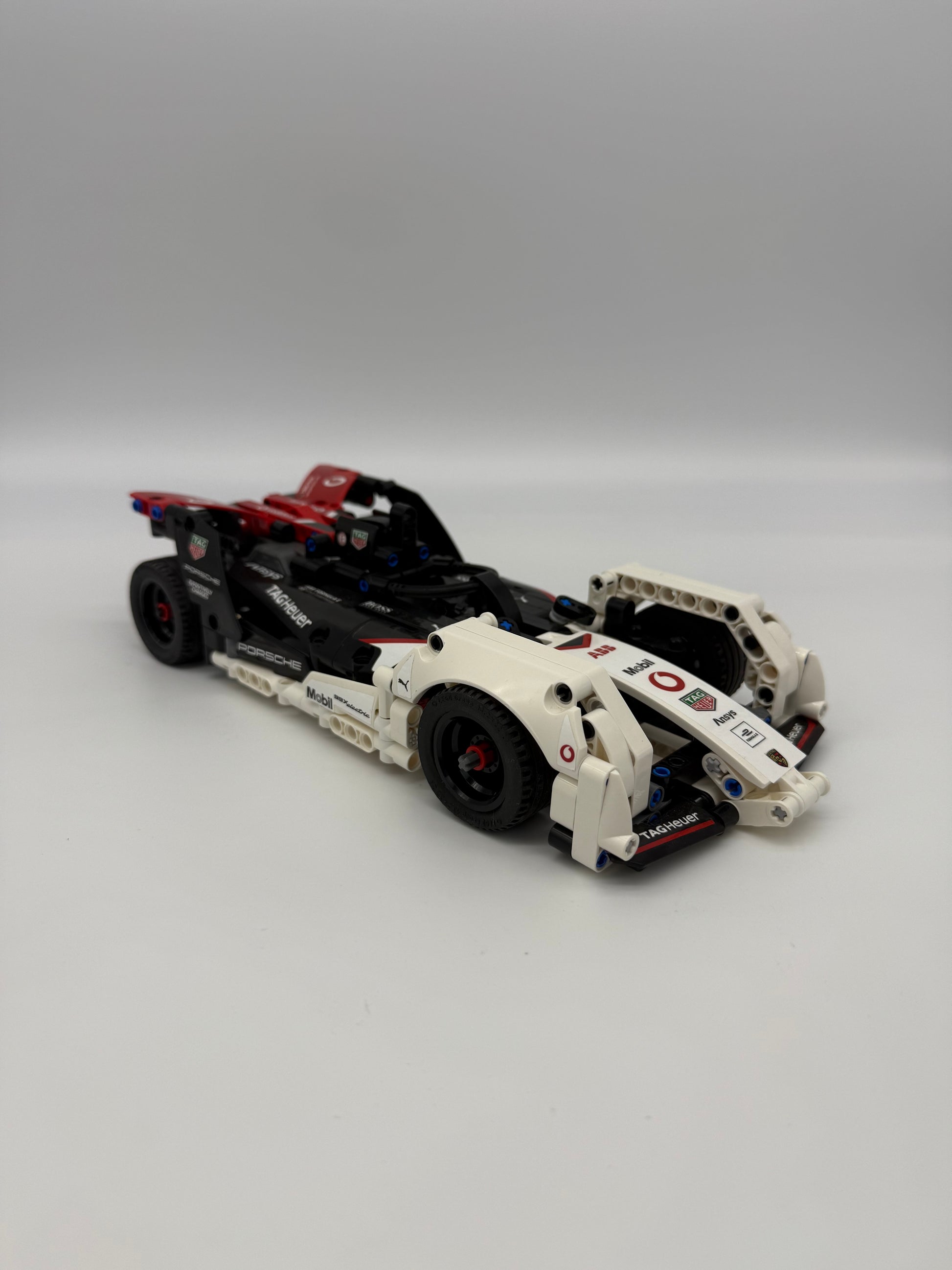 PORSCHE 99X - Bricks and Minifigs Sioux Falls