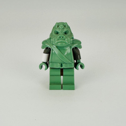 sw0075: Gamorrean Guard (Dark Gray Arms) - Bricks and Minifigs Sioux Falls